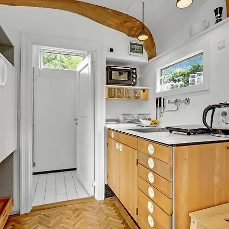 1 Bedroom Gorgeous In